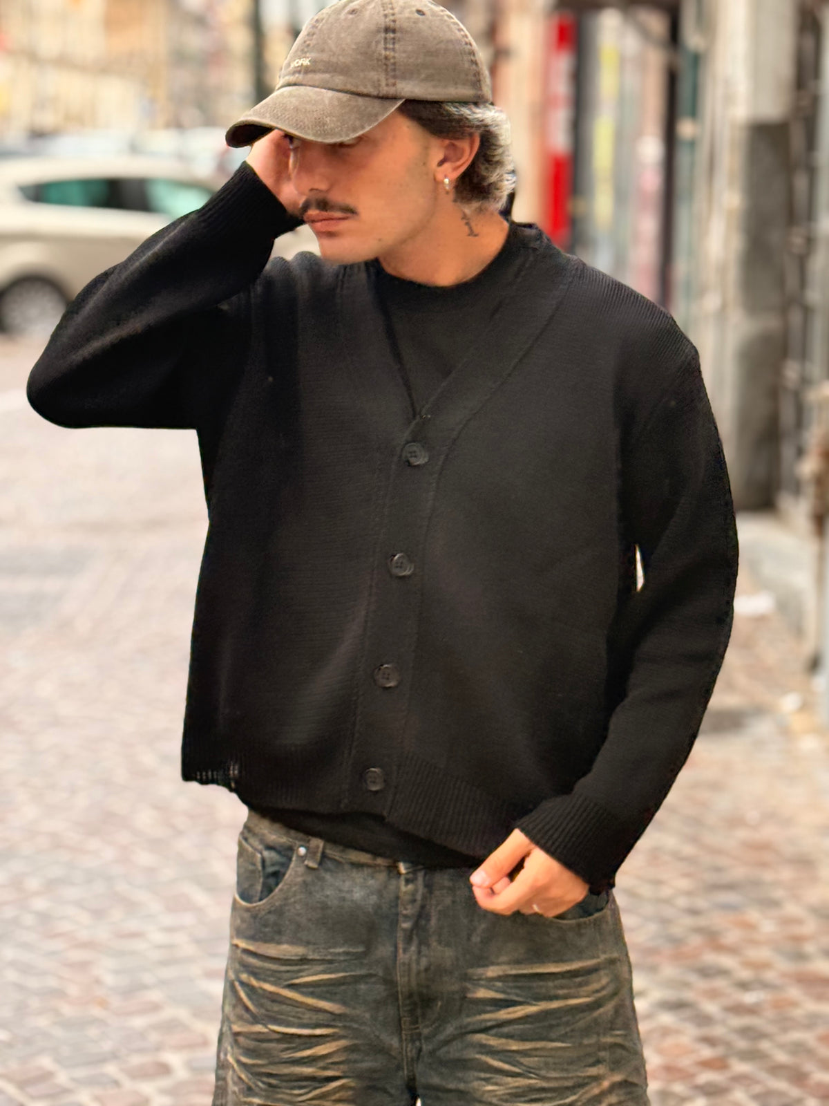 Cardigan Botton One-Guide